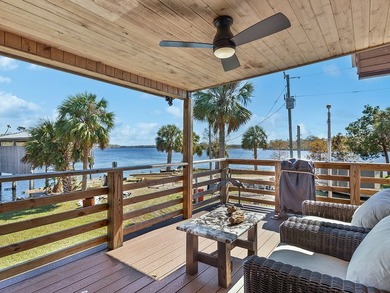 Nestled along the Suwannee River in the charming small town of - photo 35