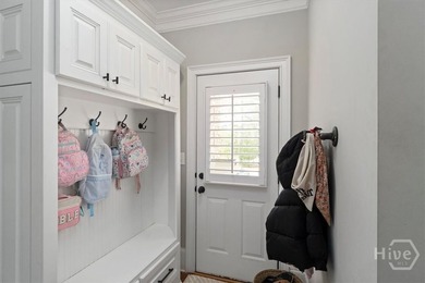 This stunning better than new, estate-style home sits on 1.78 - photo 36