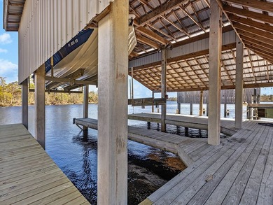Nestled along the Suwannee River in the charming small town of - photo 38