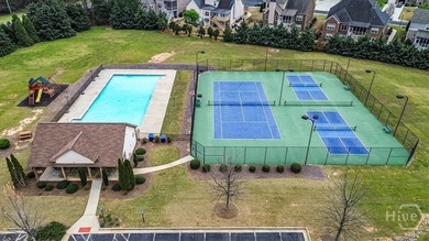 This stunning better than new, estate-style home sits on 1.78 - photo 42