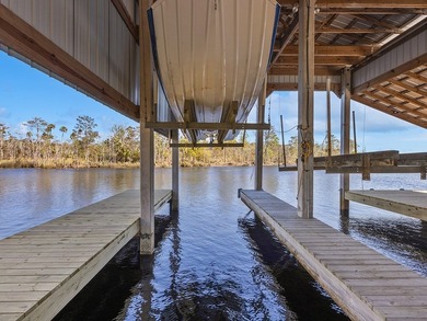 Nestled along the Suwannee River in the charming small town of - photo 44