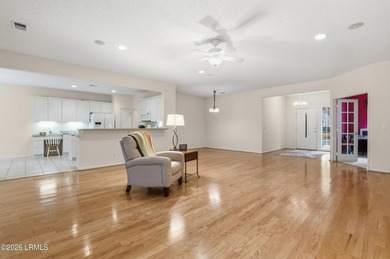 Expanded Dogwood model with private, wooded views in Sun City! - photo 6