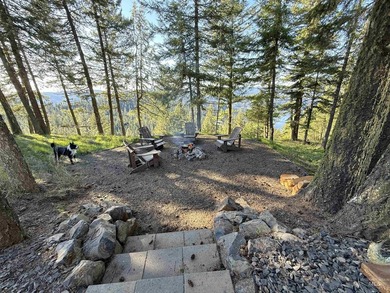 Log home with views of Dworshak Reservoir! This exceptional - photo 4