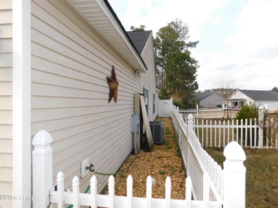 Stunning and immaculate 4 bedroom, 3.5 bath home. 1838 Square ft