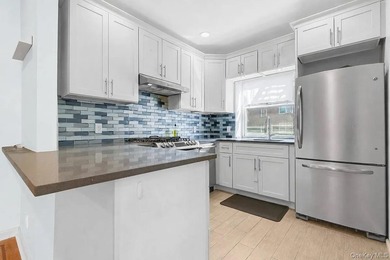 Discover the most neighborly, pet friendly, prewar coop in - photo 16