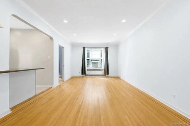 Discover the most neighborly, pet friendly, prewar coop in - photo 18