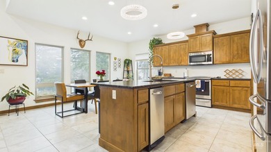 Log home with views of Dworshak Reservoir! This exceptional - photo 9