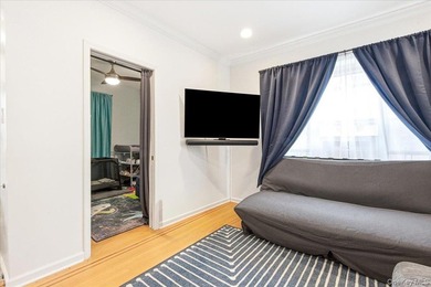Discover the most neighborly, pet friendly, prewar coop in - photo 20