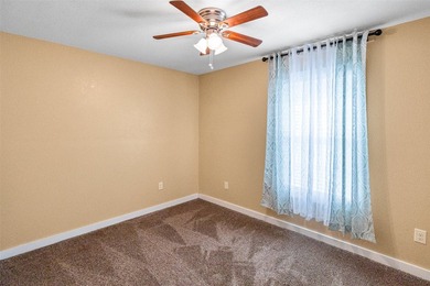 Wonderful ranch style home on beautifully landscaped lot looking - photo 8