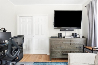 Discover the most neighborly, pet friendly, prewar coop in - photo 29