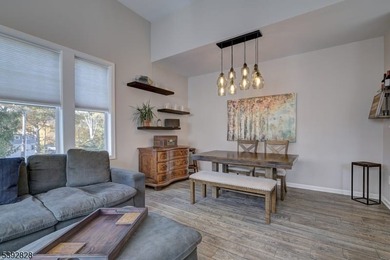 Lake Condo For Sale in Hopatcong, New Jersey