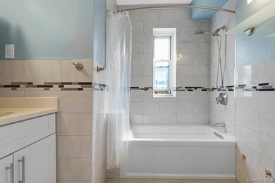 Discover the most neighborly, pet friendly, prewar coop in - photo 31