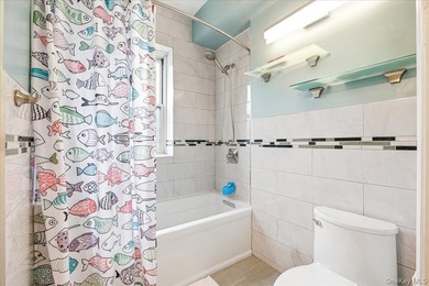 Discover the most neighborly, pet friendly, prewar coop in - photo 33