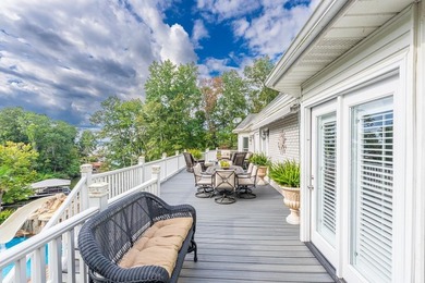 Exquisite in every detail this amazing home has an abundance of - photo 35