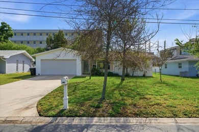 Great location! Come see this well maintained 1 owner 2 bed / 2 - photo 3