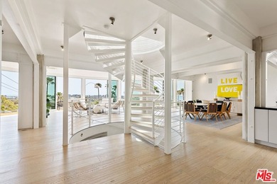 Presenting the Malibu Water Tower House - an iconic - photo 11