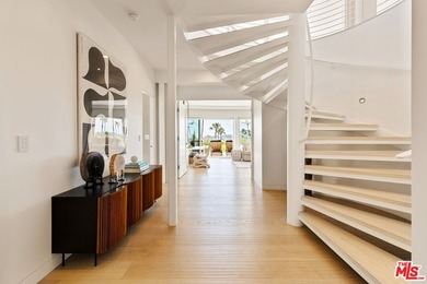 Presenting the Malibu Water Tower House - an iconic - photo 21