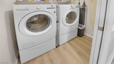 WOW!!! Aggressive price adjustment makes this home a GREAT - photo 24