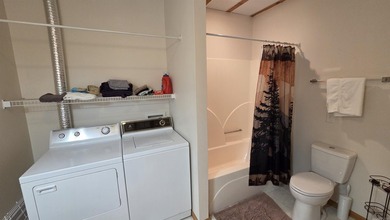Welcome to market this well-maintained family home offering over - photo 25
