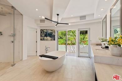 Presenting the Malibu Water Tower House - an iconic - photo 28