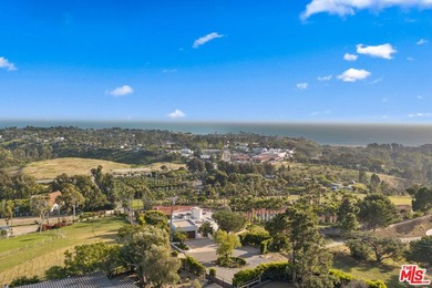 Presenting the Malibu Water Tower House - an iconic - photo 41