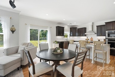 Welcome to this exceptional golf course home in The Palisades - photo 10