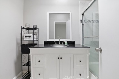 Welcome to this beautifully maintained 2-bedroom, 2-bathroom - photo 12