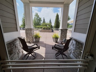 Located in the heart of downtown, walking distance to endless - photo 16