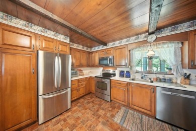 Farmhouse with 2 Ponds on 87+ Acres - photo 9