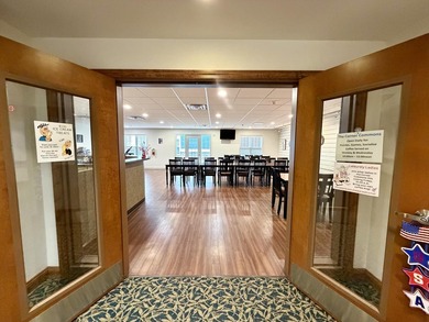 Located in the heart of downtown, walking distance to endless - photo 17