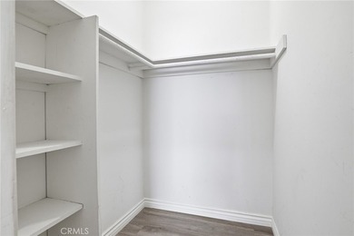 Welcome to this beautifully maintained 2-bedroom, 2-bathroom - photo 18