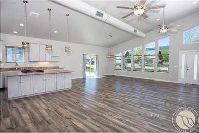 Stunning mountain retreat with breathtaking panoramic mountain - photo 22