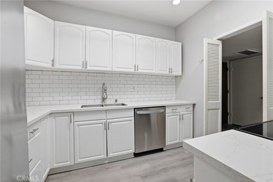 Welcome to this beautifully maintained 2-bedroom, 2-bathroom - photo 22