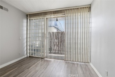 Welcome to this beautifully maintained 2-bedroom, 2-bathroom - photo 27
