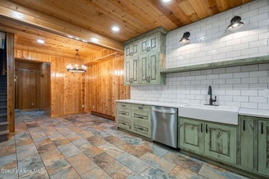 Discover unparalleled tranquility and self-sufficiency on this - photo 31