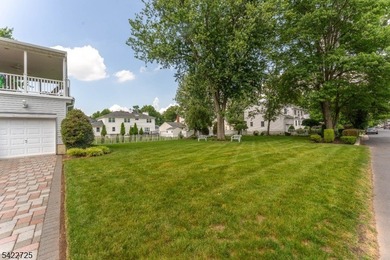Located in North Edison?s most desirable neighborhood within a - photo 31