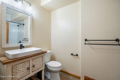 Discover unparalleled tranquility and self-sufficiency on this - photo 34