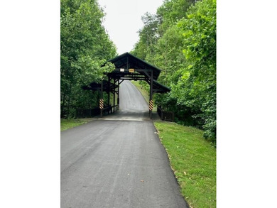 Absolutely beautiful building lot available located in The - photo 2