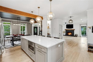 Additional listing photo 4