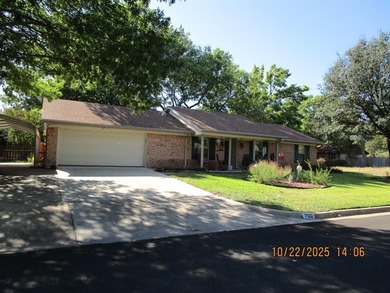 Lake Waco Home For Sale in Waco Texas