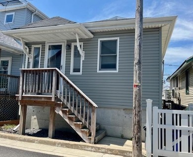 (private lake, pond, coastal) Home For Sale in Brooklyn New York