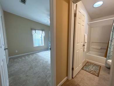 Beautifully maintained and updated 3/2, fully furnished, in a - photo 21