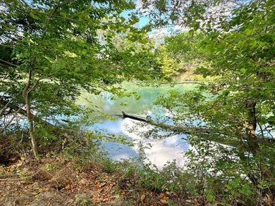 HALF-MILE RIVER FRONTAGE. Discover one of the most exceptional - photo 8
