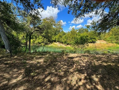 HALF-MILE RIVER FRONTAGE. Discover one of the most exceptional - photo 9