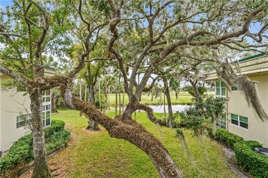 (private lake, pond, coastal) Condo For Sale in Vero Beach Florida