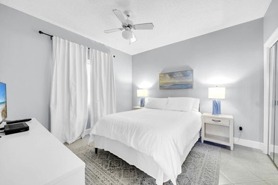 Welcome to The Palms at Seagrove, ideally situated in the heart - photo 6