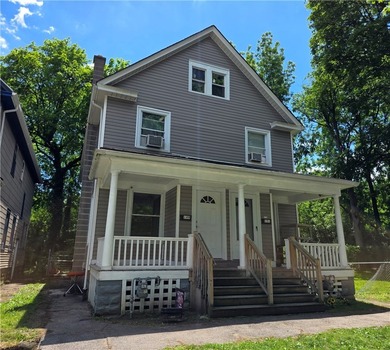 Turnkey investor's dream or perfect owner-occupant opportunity - photo 2