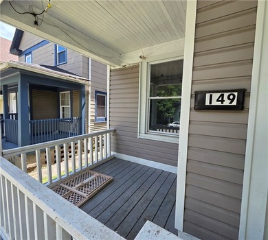 Turnkey investor's dream or perfect owner-occupant opportunity - photo 3