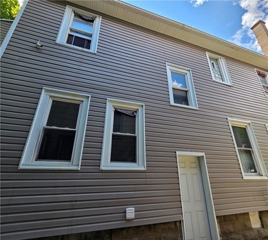 Turnkey investor's dream or perfect owner-occupant opportunity - photo 7