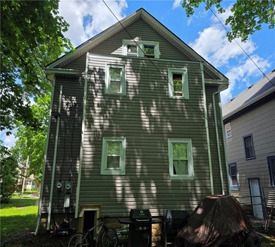 Turnkey investor's dream or perfect owner-occupant opportunity - photo 9
